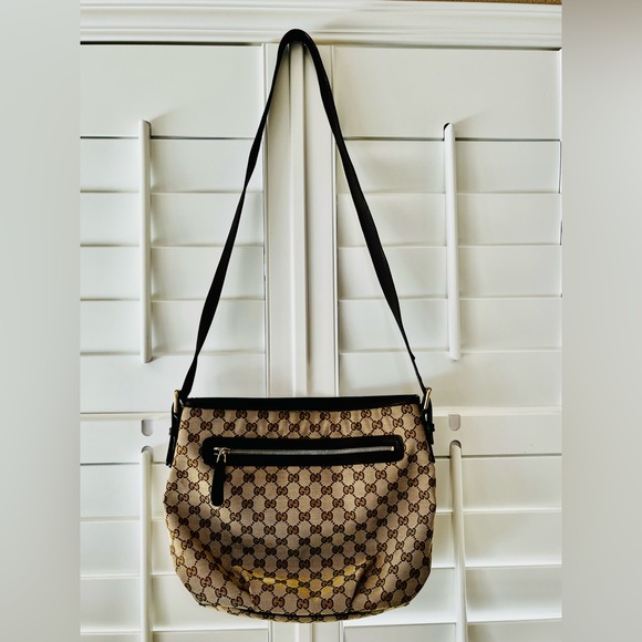 🔥🔥 GUCCI GG  Monogram Canvas Messenger/Crossbody Bag (GUC) 🔥🔥 - Picture 10 of 16